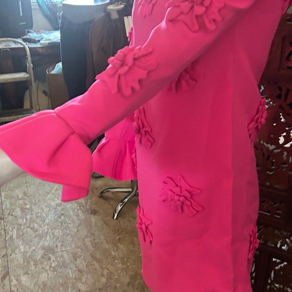 Vibrant Pink Floral Dress with Ruffle Sleeves - Picture 5 of 8